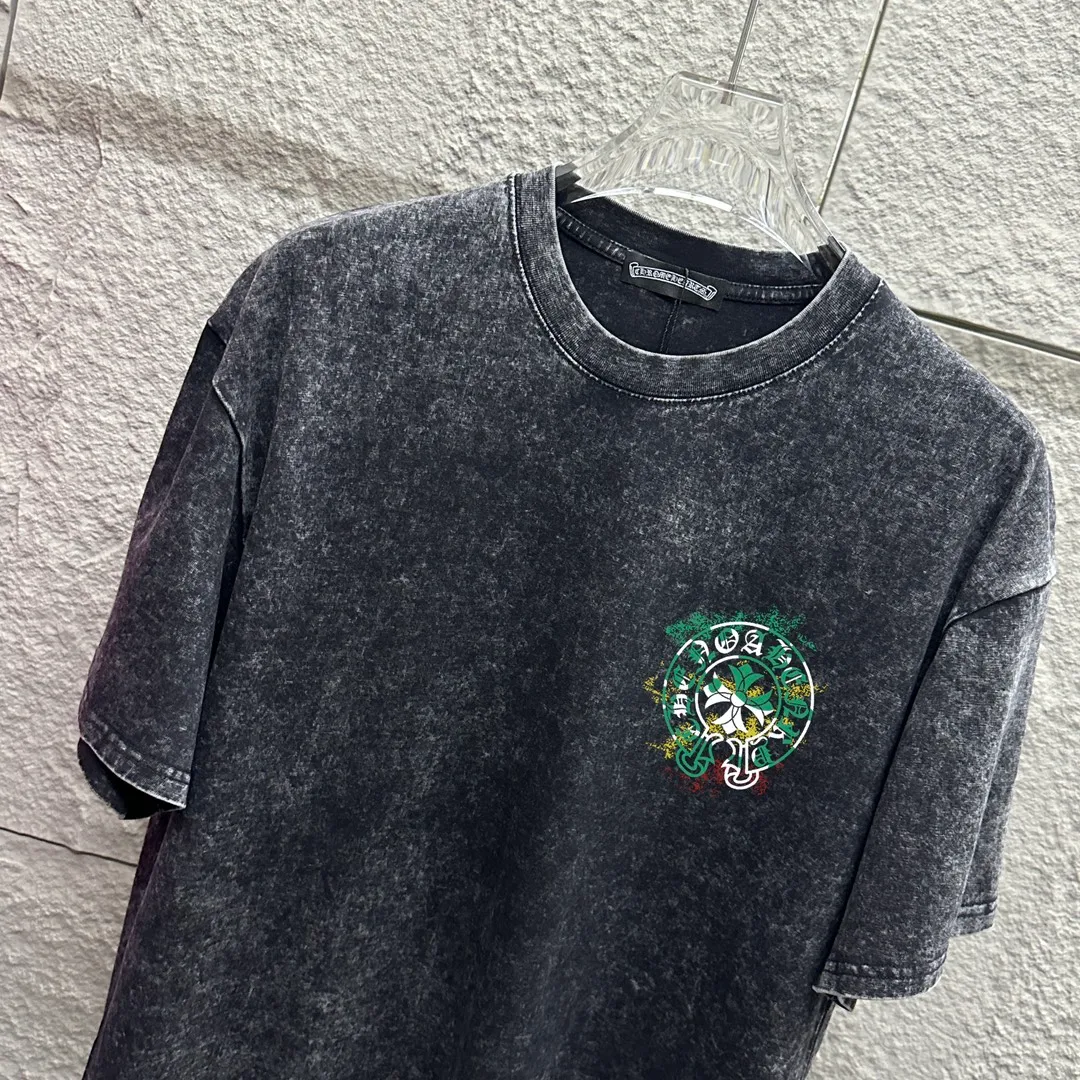 🅿️180 CH Crow Heart* 2025 spring and summer new style Snowflake distressed washed retro round neck short sleeves Chest logo Horseshoe print Customized fabric Short-sleeved T-shirt Unisex Size: S M L XL XXL Color: Snowflake Black Snowflake Gray Snowflake Pink Snowflake Blue